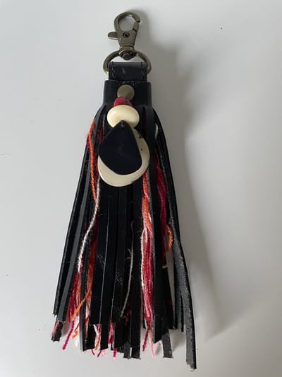 Dogs Love Munay | Hond | Hanger| Zwart 7 cm