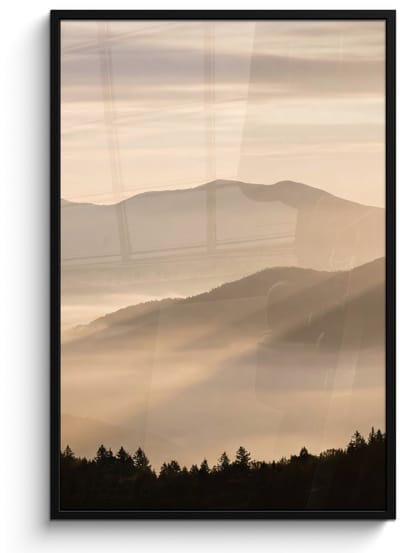 Poster in lijst - Fotolijst 80x120 cm - Posters - Bergen - Mist - Zonnestralen - Posterlijst zwart - Decoratie - Wanddecoratie woonkamer - Muurdecoratie slaapkamer