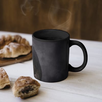 Magische Mok - Foto op Warmte Mokken - Koffiemok - Portret - Paard - Zwart - Magic Mok - Beker - 350 ML - Theemok