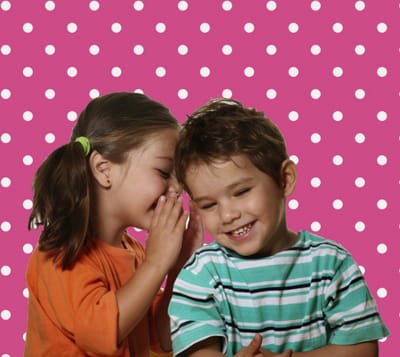 Behang Polcadots - Bluuming Affairs - Behang Stippen - Kinderkamer - Behangpapier - Roze - 0,53 x 10,05 M.