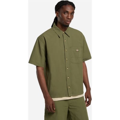 groene cipress man groen shirt