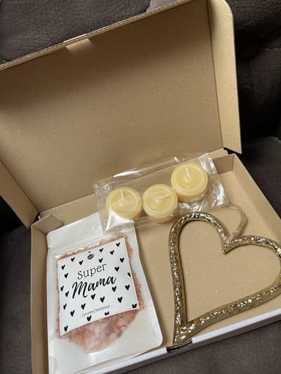 Geschenk set - Relax pakket - Troost - Rouw - Hart onder de riem - Valentijnsdag - Valentijn - Liefs - Dikke knuffel - Super Mama - Moederdag - Vriendschap - Brievenbus pakket - Kus door de brievenbus - Brievenbuskado - Rouwen - Condoleance - Kusje