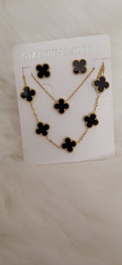 EHH BEAUTY - Klaver set - Oorbellen ,Armband , Ketting - Zwarte kleur- klaver 13 mm doorsnee - opbergzakje zwart