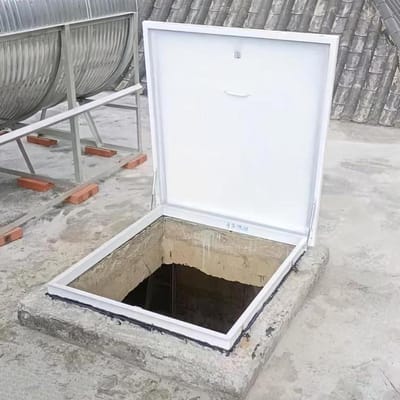 Dakluik Aluminium - Toegangsluik Zolder - Veilige Toegang Creëren - Hydraulisch Ondersteund - 80x80cm - Wit