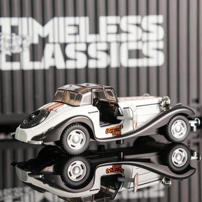 Witte Zomer Vintage Diecast Auto, Klassiek Roadster Model, Pull-Back Legering Speelgoed Met Open Deuren, Kinderen Verzamelaar Verjaardagscadeau