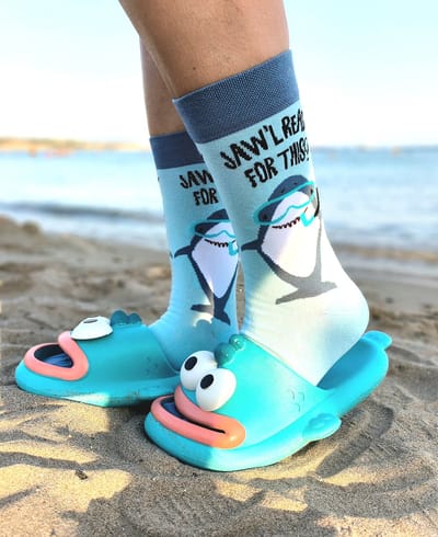 Grappige sokken - Haai sokken - Valentijnsdag cadeau - Verjaardag cadeau - Kado - Cadeau voor man vrouw - Leuke sokken - Vrolijke sokken - Luckyday Socks - Sokken met tekst - Aparte Sokken - Sokken waar je vrolijk van wordt - Maat 37-44