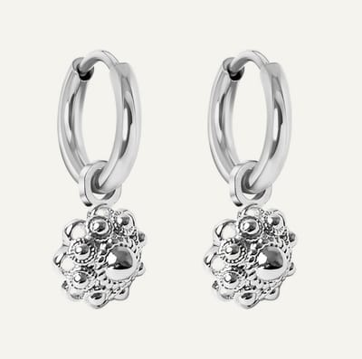 Zeeuwse knop oorbellen zilver
