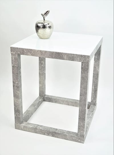 Elegant Bijzettafel en Bloemenzuil in Betonlook met Glas - Verkrijgbaar in Diverse Maten