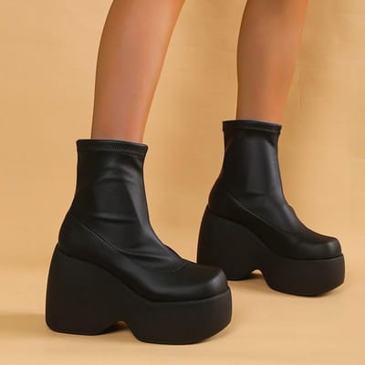 Gotische stijl sexy elegante dikke platform dames enkellaarsjes lopen comfortabele damesschoenen platformschoenen 43 zwart