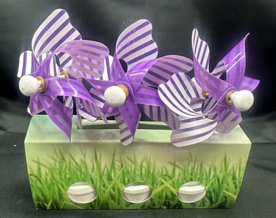 Set van 3 decoratieve windmolentjes in pot - kunststof+houten steker "Paars met witte strepen"- meerkleurig + witte potjes- dia 9 cm x hoogte 16 cm - Tuinaccessoires - tuinstekers