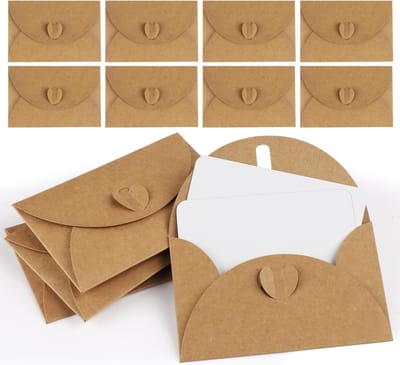 Set van 50 mini-enveloppen — Inclusief 50 kaartjes — Vintage kraftpapieren enveloppen — Met hartvormige sluiting — Ideaal voor contant geld, cadeaubonnen — uitnodigingen en zelfgemaakte cadeaubonnen