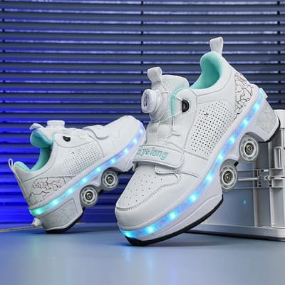 Runaway Shoes Nieuwe Vierwielige Deformatie Studenten Sportschoenen met Lichtjes Opladen Rolschaatsen Kinderen Heren en Dames Schaatsen Vluchtschoenen 41