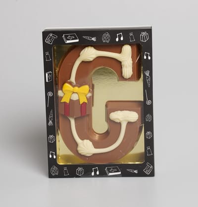Luxe Gedecoreerde Melk Chocolade Letter G - 240 Gram