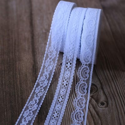 Cosensi - Vintage Lace Ribbon - Decoratieve Kant - 60 Meter - Wit - Trouwen - Ambachtelijk - Perfect voor Feestjes