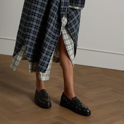 Manfield - Dames - Zwarte leren loafers met studs - Maat 36