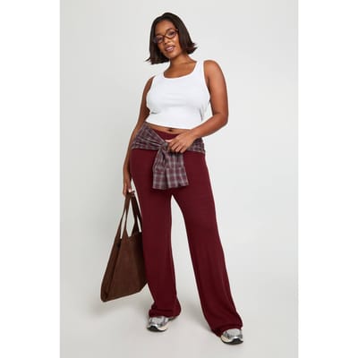 boohoo Dames Plus Premium Ribgebreide Broek met Wijde Pijpen | Chocoladebruin | Maat: 44