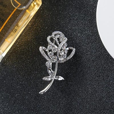 Broche Haut de Gamme Perle Fleur Sauvage Mode Strass Corsage Broche Vêtement