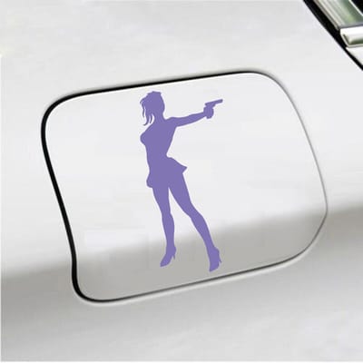 Bumpersticker - Vrouw Met Geweer - 8 X 16 - Paars