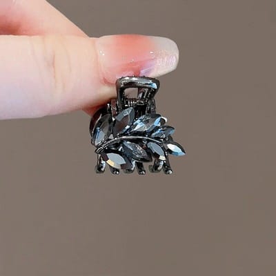 Koreaanse legering strass zwart haar krabklauw dameshoofddeksels, elegante en glanzende zomerhaarclip zijgesp Size fits all