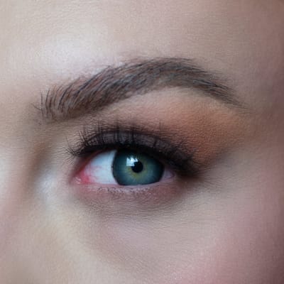 Roze airy gray | Gekleurde jaarlenzen | 0.00 | Inclusief lenzenbakje en applicators | Kleurlenzen zonder sterkte | Zachte lenzen | Comfortabel voor dagelijks gebruik | Blisterpack