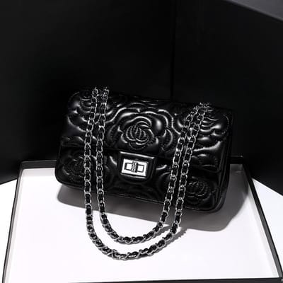 Koreaanse Dames Tas met Cameliaprint  Nieuwe Small Fragrance Stijl Diamantborduurwerk Tas  Dames Crossbody Tas met Ketting en Eén Schouder black