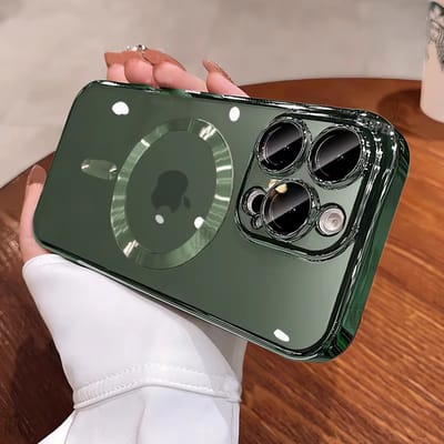 GREEN ON Camera Shield Magsafe silicone case for IPhone 11 - Groen / Green