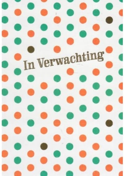 In verwachting! Van harte gefeliciteerd je bent zwanger! Een kleurrijke kaart met leuke stippen. Een leuke kaart om zo te geven of om bij een cadeau te voegen. Een dubbele wenskaart inclusief envelop en in folie verpakt.