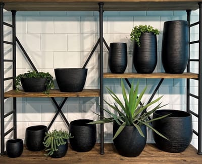 Pot osaka d16h14 cm zwart HS Potterie Hortus