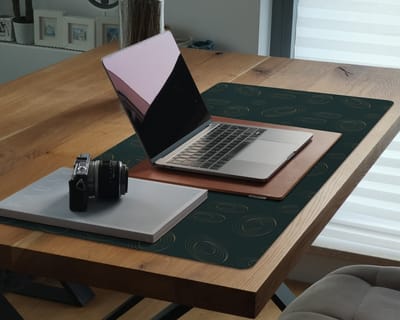 Coloray Bureau Onderlegger - Cirkels in de diepte Bureau Mat - 100 cm x 50 cm - Groente Bureau Onderlegger - Bureaumat - Onderlegger Bureau - Bureau Onderlegger Groot - Bureau Onderlegger XXL