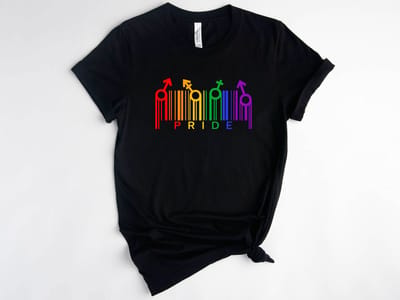 Lykke LGBTQ+ T-shirt | Gay Pride T-shirt | Lesbian | Rainbow Heart Gay Pride Quote |Equality Shirt | Pride Month | Unisex T-shirt | Zwart |Maat M