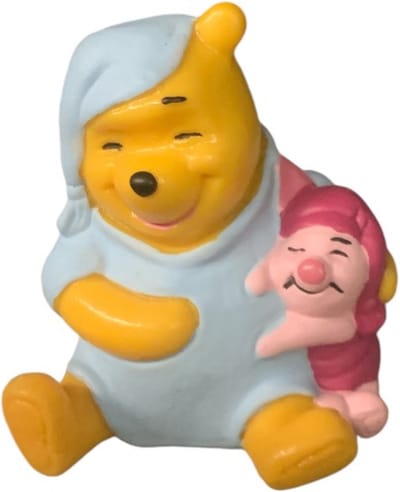 Winnie de pooh en knorretje - in pyama - speelfiguurtje - 6 cm Bullyland