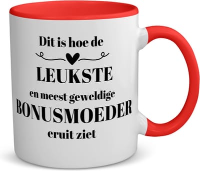 Akyol - dit is hoe de leukste en meest geweldige bonusmoeder eruit ziet koffiemok - theemok - rood - Mama - meest leukste bonusmoeder - moeder cadeautjes - moederdag - verjaardag - geschenk - kado - moeder artikelen - 350 ML inhoud