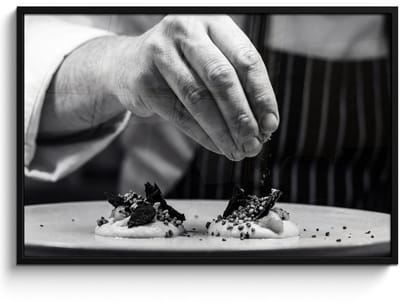 Poster in lijst - Fotolijst 120x80 cm - Posters - Chef - Garnering - Gerecht - Posterlijst zwart - Decoratie - Wanddecoratie woonkamer - Muurdecoratie slaapkamer