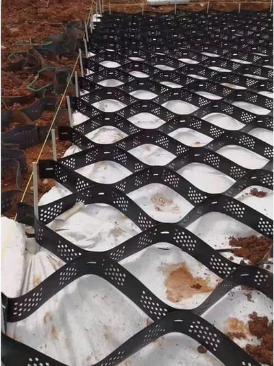 Grind Roosters - Grondstabilisator Oprit - Opritten Stabiliseren - Herbruikbaar HDPE Materiaal - 5 x 7 m - Zwart