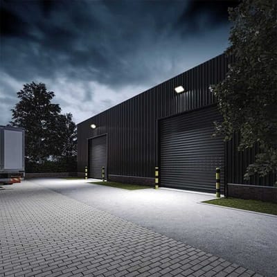 HOFTRONIC - Luxor V2 LED Schijnwerper 100 Watt 16000 Lumen (160lm/W) - 4000K Neutraal wit licht - IP65 waterdicht - Incl. Ventilatieplug - 5 jaar garantie