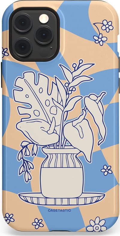 Casetastic Hoesje Geschikt voor Apple iPhone 12/12 Pro Magsafe - Stijlvolle Beschermende Duo-layer Case - Bosje vol blauw