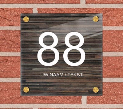 Naambordje voordeur plexiglas 25x25x0,5 cm met goud kleur afstanhouder model 1163 - Huisnummerbordje, naambordjes, naambordje huis, naamplaatjes, huisnummer bordje, originele naambordjes voordeur, huisnummerbord met naam, originele huisnummer bord