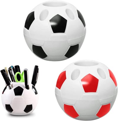 Set van 2 Voetbal Penhouders voor Studenten - Creatieve Decoratie voor Thuis en Kantoor, Ideaal voor Bureau en Voetbalkamer