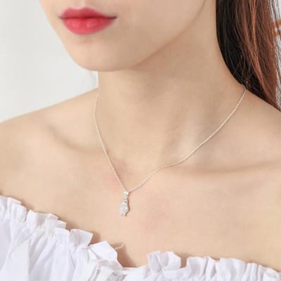 Nouvelle Arrivée Mignon Animal 925 Bijoux En Argent Sterling Doux Pingouin Cristal Dauphins Tempérament Exquis Pendentif Colliers Xl178 beige