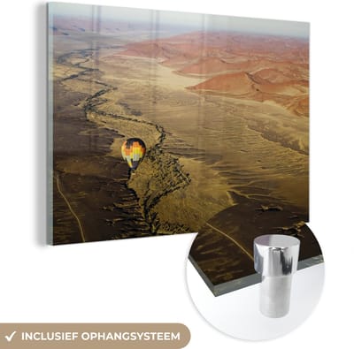 ® Glasschilderij 180x120 cm - Schilderij acrylglas - Luchtballon boven Namib woestijn Namibie in Afrika - Foto op glas - Muurdecoratie woonkamer - Wanddecoratie slaapkamer - Schilderijen