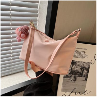 Nieuwe Populaire Nylon Stoffen Schoudertas High-end Bucket Bag Kleine Tas voor Vrouwen Zomer Veelzijdige Draagtas voor Vrouwen shoulder brown