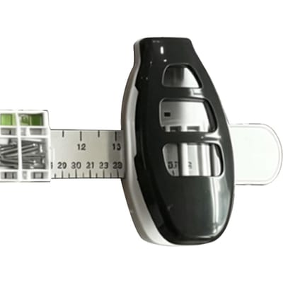 3-in-1 Ophangtool voor Foto's met 20 Platte Kop Spijkers Waterpas Magnetische Spijkerhouder Verstelbaar Foto zwart
