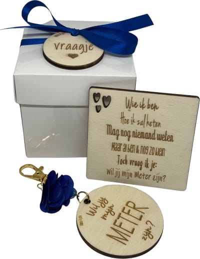 Cadeaudoosje Wil jij mijn METER zijn? | BLAUW | Wie ik ben | sleutelhanger | meter vragen | meter worden | peettante vragen | peettante worden | cadeau | doosje met een vraag | geschenkbox