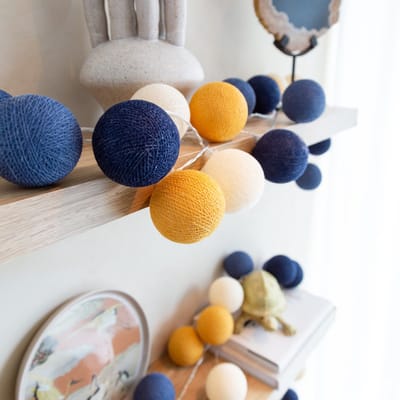 Cotton Ball Lights - LED lichtslinger voor binnen - Handgemaakt en Fairtrade - 35 lampjes - Galaxy