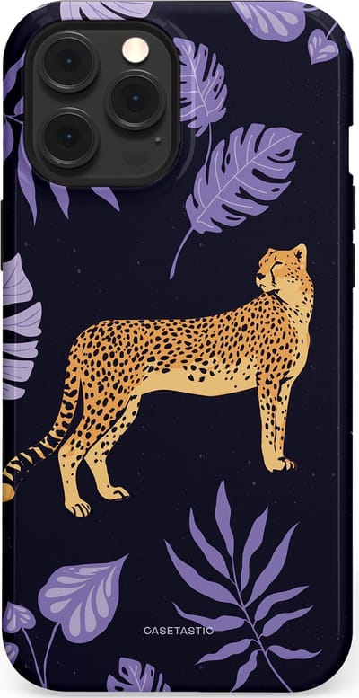 Casetastic Hoesje Geschikt voor Apple iPhone 12 Pro Max Magsafe - Stijlvolle Beschermende Duo-layer Case - Cheetah snelheid