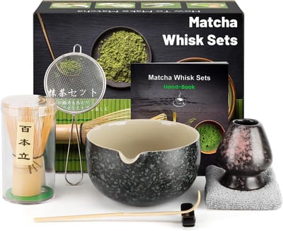Famanu 7-delige matcha-set voor Japanse matcha-ceremonies, matcha-bezem van natuurlijk bamboe, matcha-schaal, bamboeschep, zeef, theedoek, lepelhouder, melkopzetstuk, complete matcha-set, zwart gespikkeld