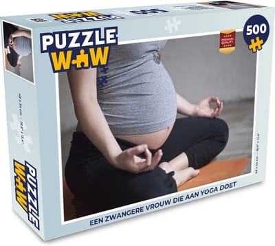 Puzzel Een zwangere vrouw die aan yoga doet - Legpuzzel - Puzzel 500 stukjes