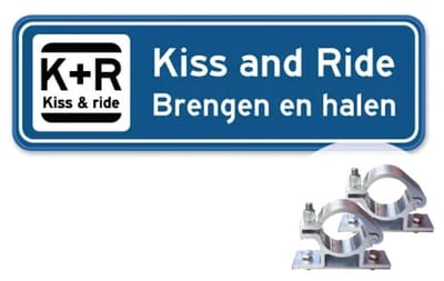 Parkeerbord Kiss and Ride - Weerbestendig Aluminium - 40x15 cm - Bevestiging: Met paalbeugels Ø48mm