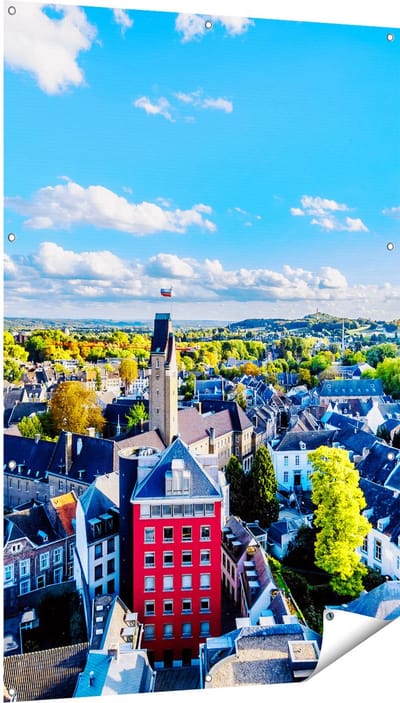Gards Tuinposter Maastricht Stad met Huizen - 100x150 cm - Tuindoek - Tuindecoratie - Wanddecoratie buiten - Tuinschilderij