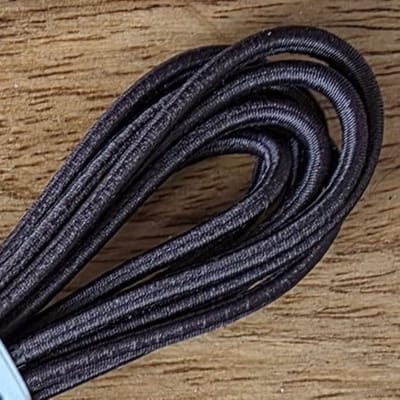 75cm dunne bruine elastiek schoenveters - ergonomisch, elastisch en super handig als bukken en motoriek lastig zijn.
